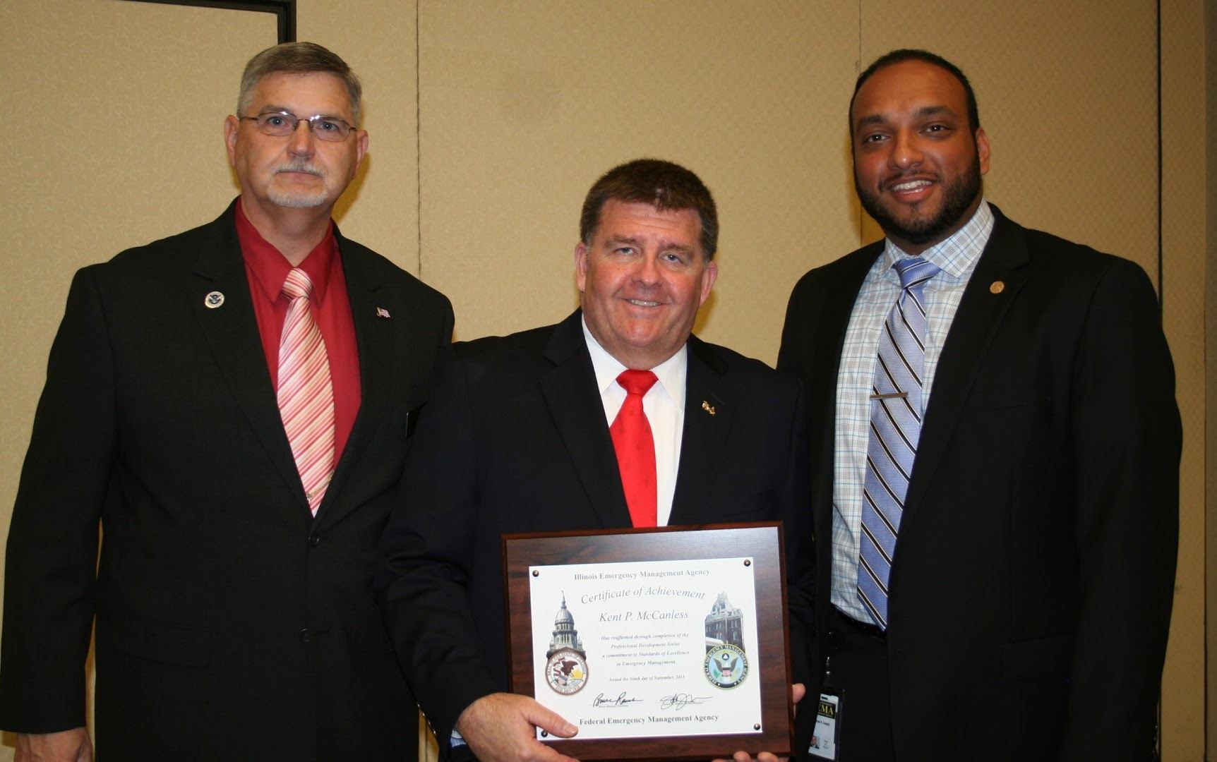 Kent McCanless Receives PDS Award with Presentees